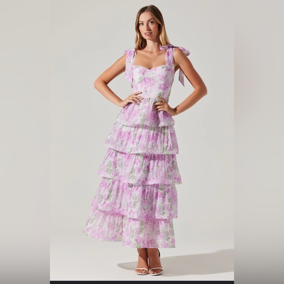 Astr Dresses & Skirts - ASTR The‎ Label Zirconia Tie Strap Tiered Dress in Lavender Floral Size XS NEW